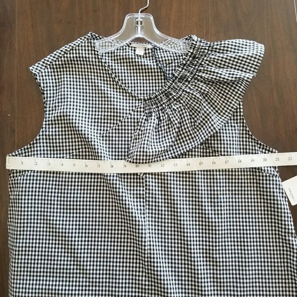 𝅺NEW! HALOGEN Asymmetrical Gingham Top Blouse Medium. - Picture 6 of 8